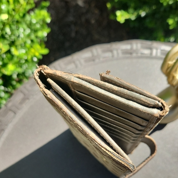 Gucci Vintage GG Monogram Wallet - Picture 7 of 10